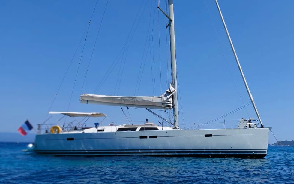 Cockpit et double barre à roue du voilier Imagine Porquerolles